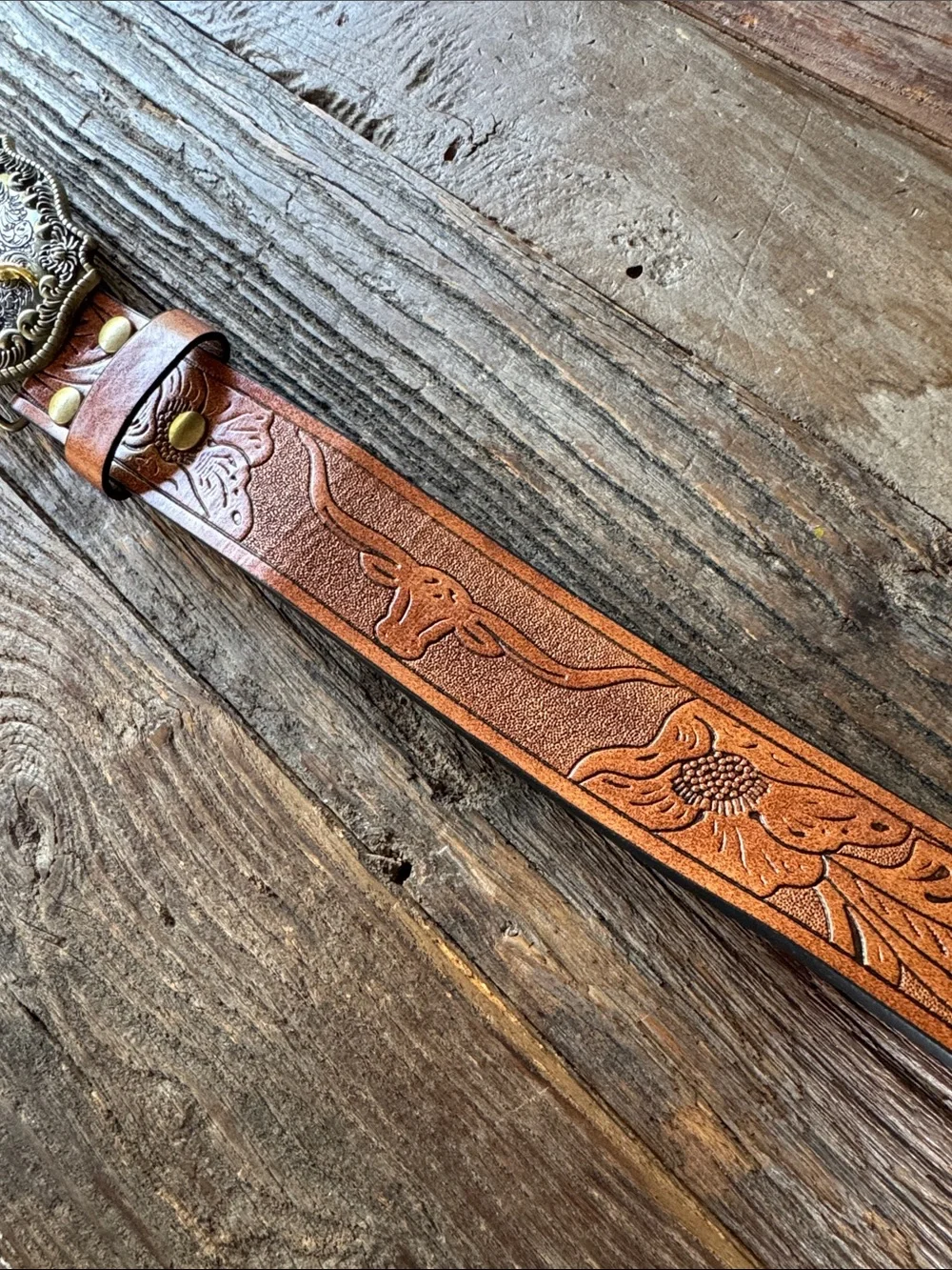 Retro style Faux leather tooled western rodeo belt with Gold Longhorn Buckle